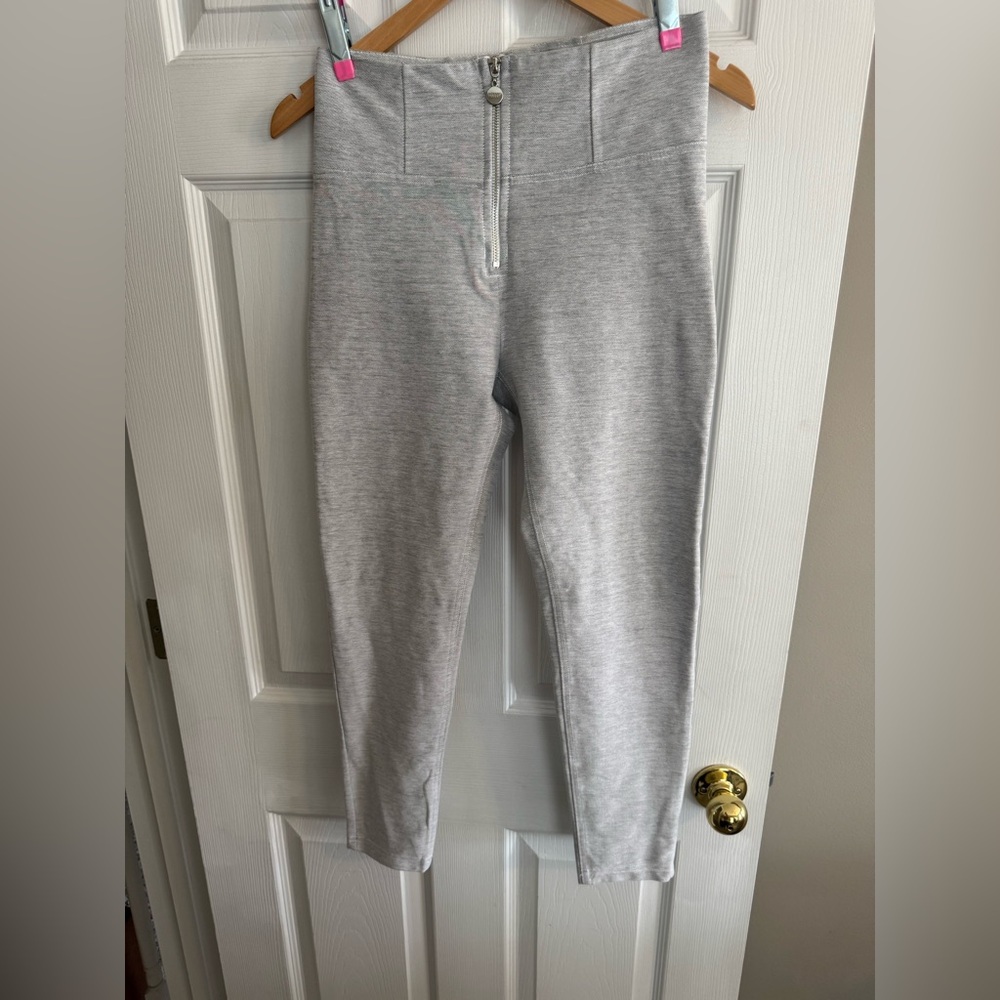 NWOT Freddy jean leggings - light grey